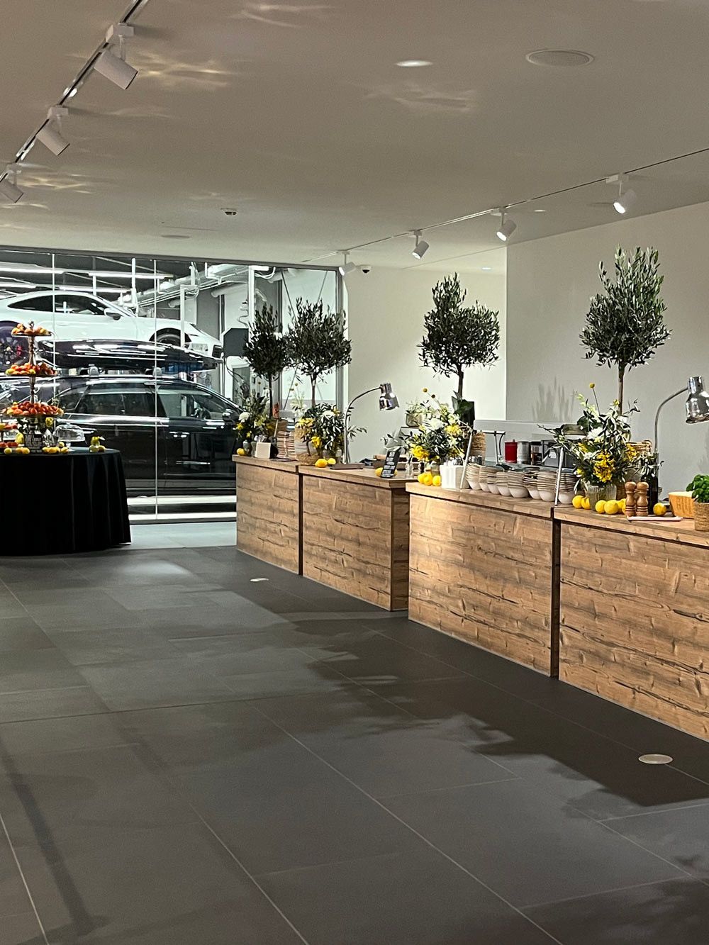 Eventfloristik für Events in NRW: Stimmungsvolle Blumenkonzepte für Firmenfeiern, Messen & Galas – individuell, emotional & professionell umgesetzt.