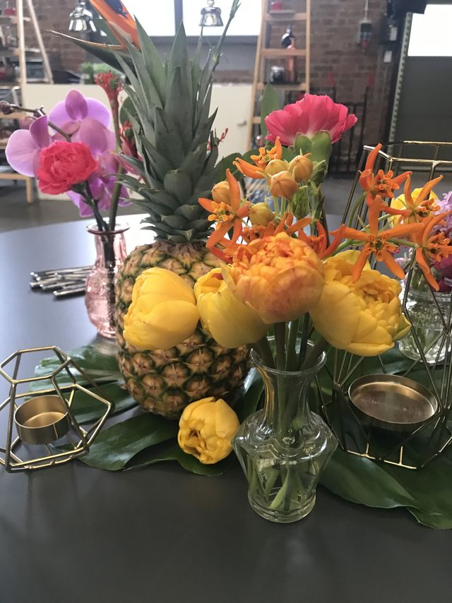 tropical tropische deko ananas tulpen nelken exoten orchidee duisburg moers