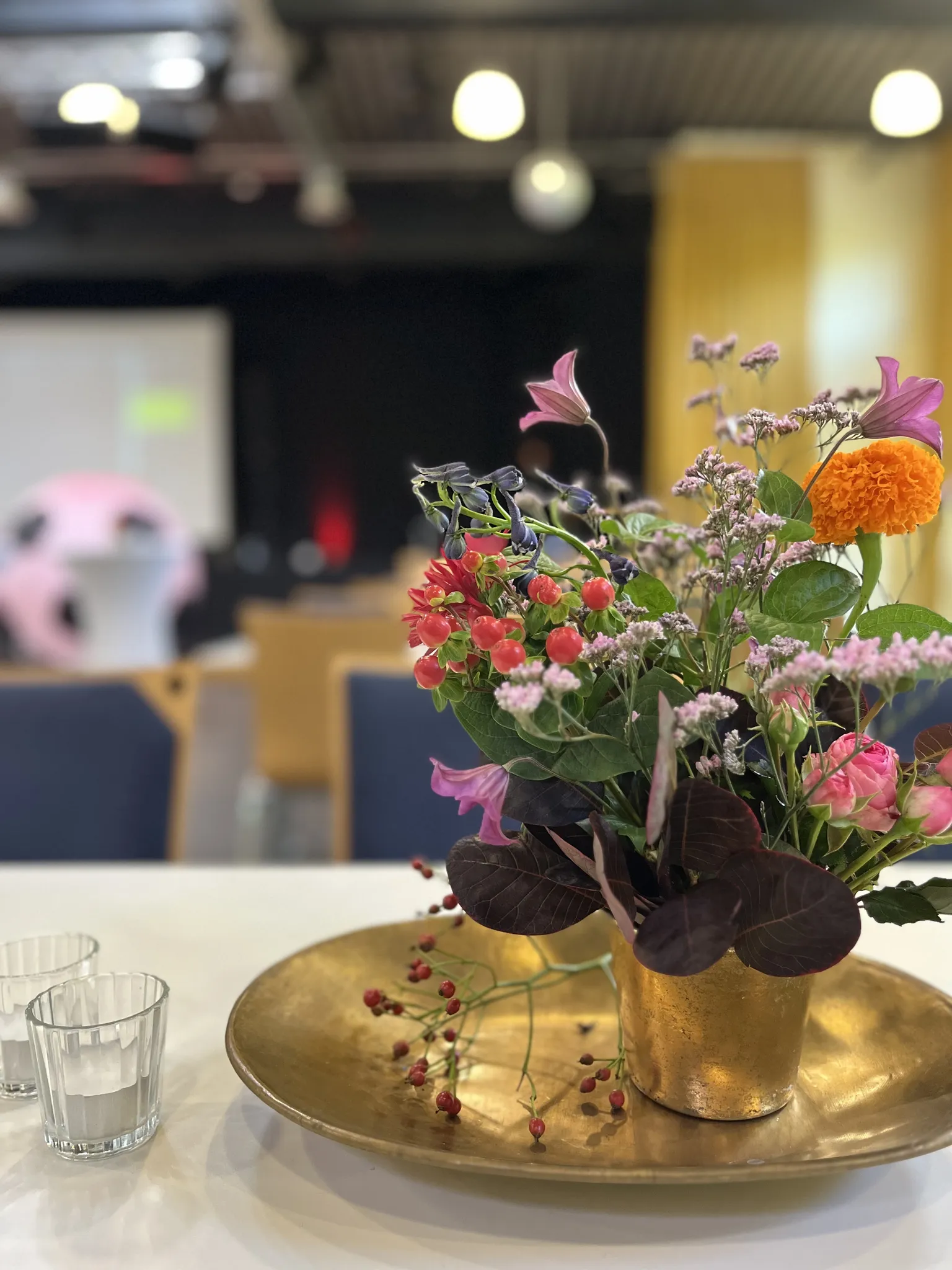 Geburtstagsblumen in NRW: Stimmungsvolle Blumenkonzepte für Geburtstage, runde Geburtstage – individuell, emotional & professionell umgesetzt.